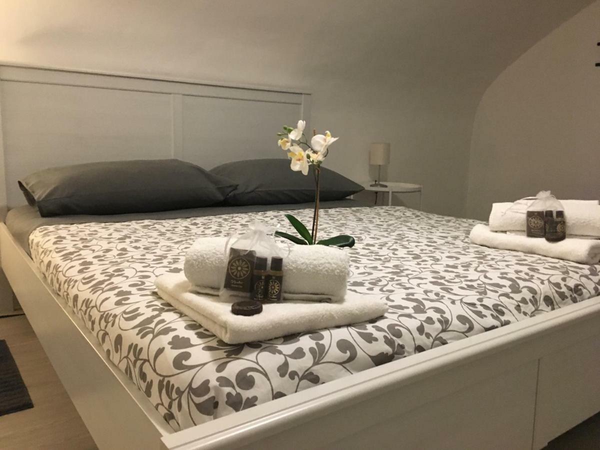 Mini Flat Wifi Apartment Bari